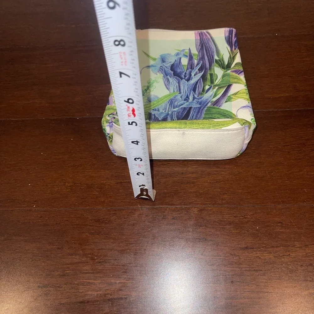 guc Floral Print Women's dauphin pouch makeup Bag